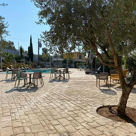 Giotera Village שאקה
